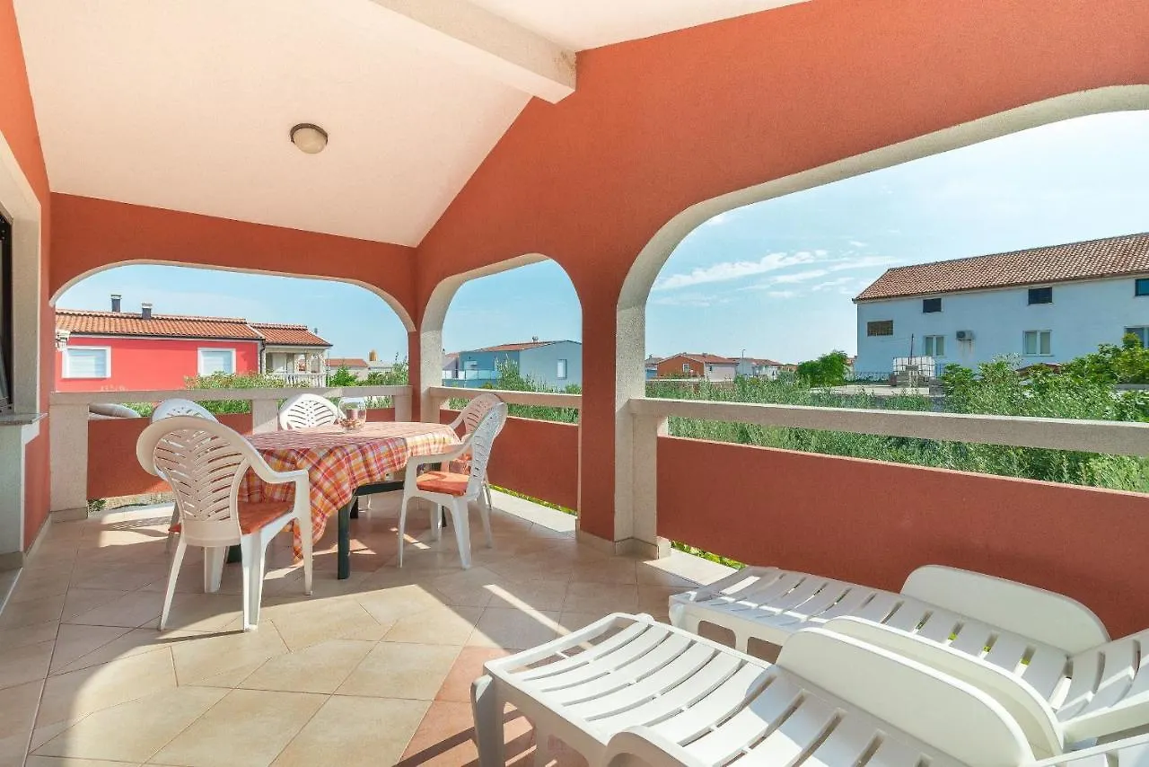 Apartments Puskaric Vir