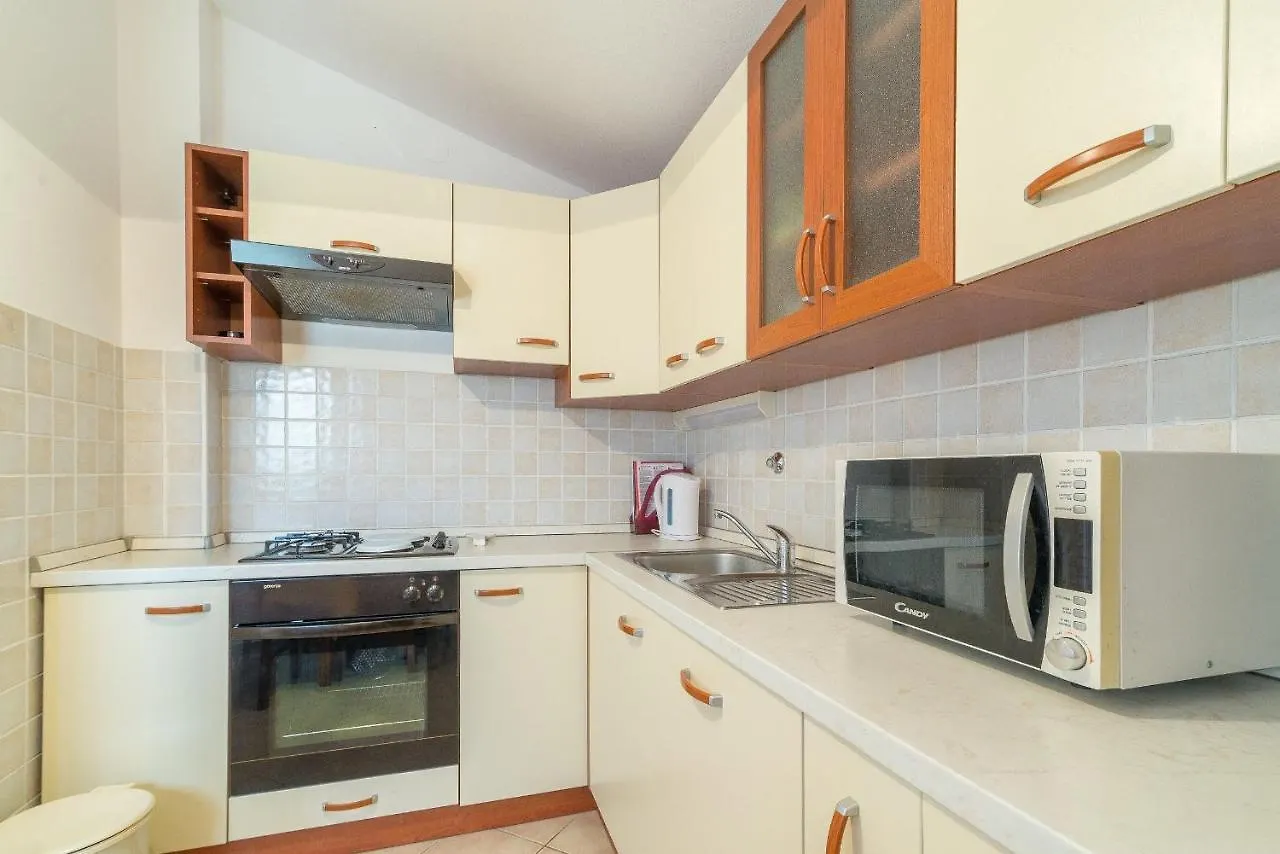Apartments Puskaric Vir 0*,