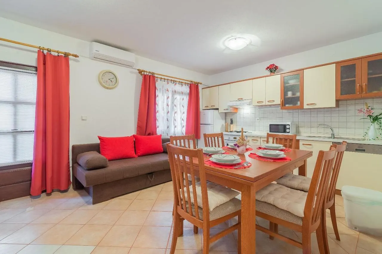 Apartments Puskaric Vir