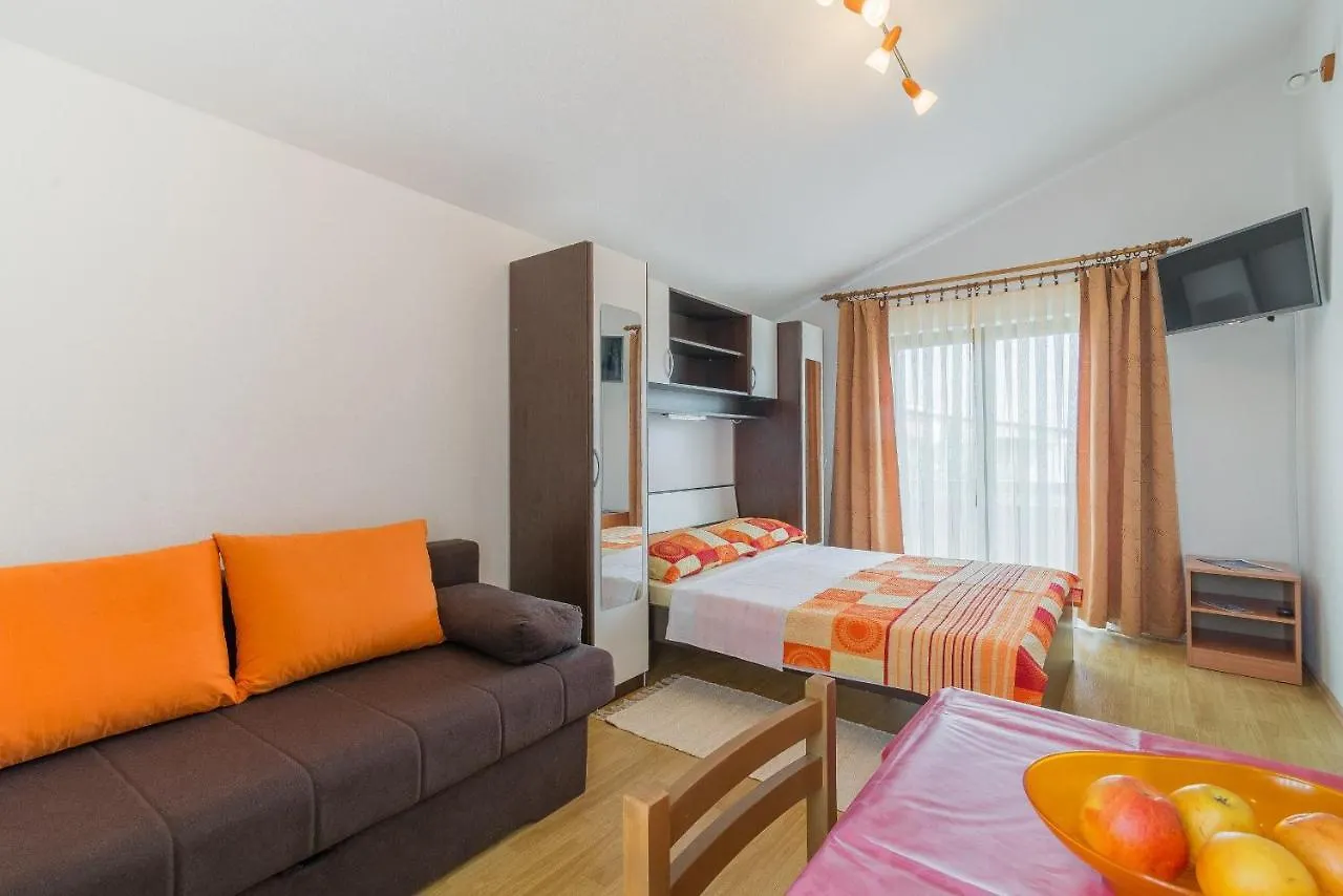 Apartments Puskaric Vir