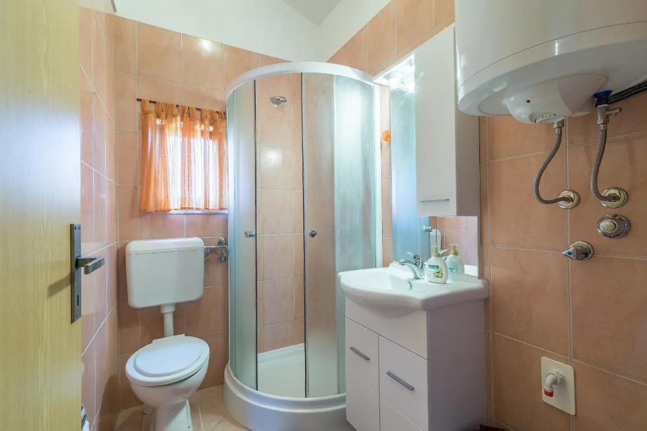Apartments Puskaric Vir