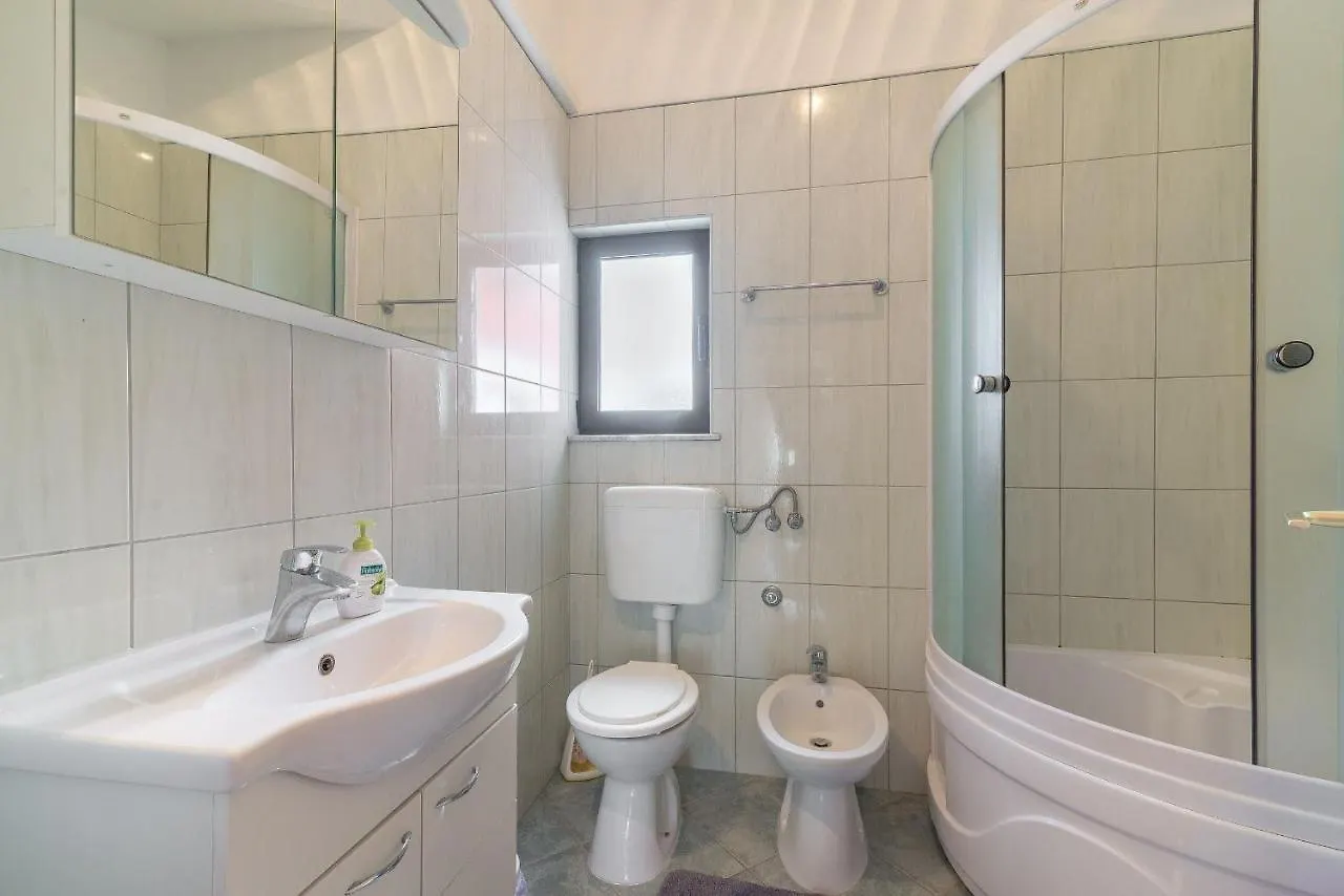 Apartments Puskaric Vir